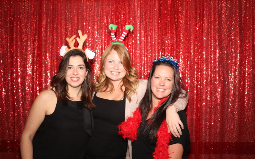 Photo Booth Rental Kitchener is Ideal for Valentine’s Day